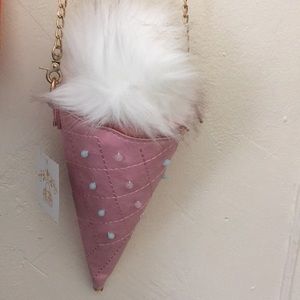 NWT Super Cute Ice Cream Crossbody/Wristlet  Purse